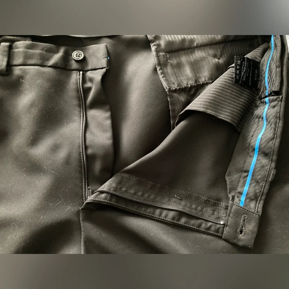Haggar Men's Black Trousers  - Straight Leg, Sz 40x29